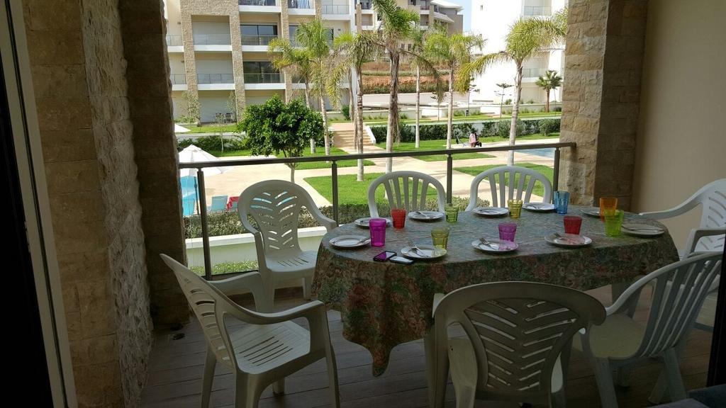 Plage Des Nations Apartment Sidi Bouqnadel Quarto foto